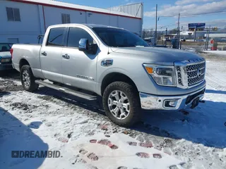 2017 Nissan Titan XD PRO-4X with VIN 1N6BA1F46HN515652, listed as a IAAI auction lot 41262623 with 121,602 mi miles. Bid and sale history available at carsss.com. Image 1.