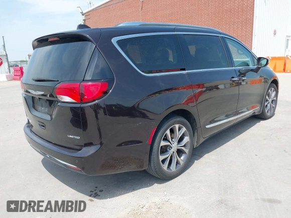 2017 Chrysler Pacifica Limited with VIN 2C4RC1GG8HR583927, listed as a IAAI auction lot 42062739 with 159,234 mi miles and . Bid and sale history available at DreamBid. Image 4.