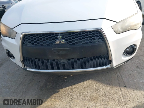 2010 Mitsubishi Outlander SE z VIN JA4AS3AW5AZ009741, wystawiony jako IAAI lot #41623843 z przebiegiem 180 184 mil mil oraz . Historia ofert i sprzedaży dostępna na DreamBid. Obrazek 6.