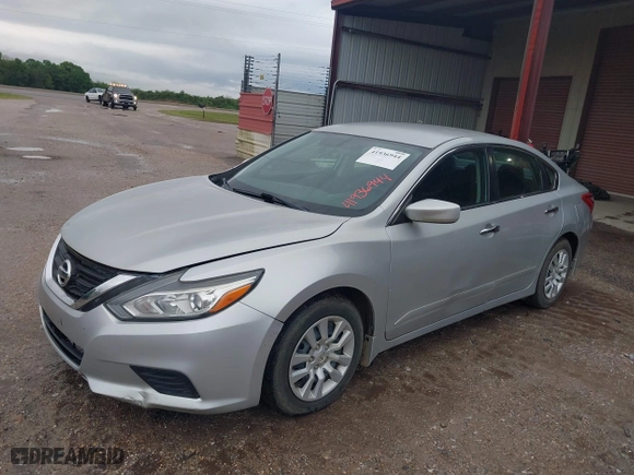 2017 Nissan Altima 2.5 SR with VIN 1N4AL3AP5HC482165, listed as a IAAI auction lot 41936944 with 108,952 mi miles. Bid and sale history available at carsss.com. Image 2.