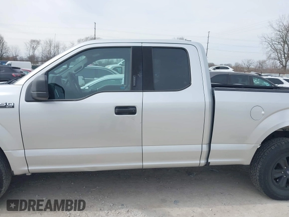 2015 Ford F-150 XLT с VIN 1FTEX1E82FFC23636, выставлен на аукционе IAAI как лот 41835465 с пробегом 149 801 миль миль и . История ставок и продаж доступна на DreamBid. Изображение 14.