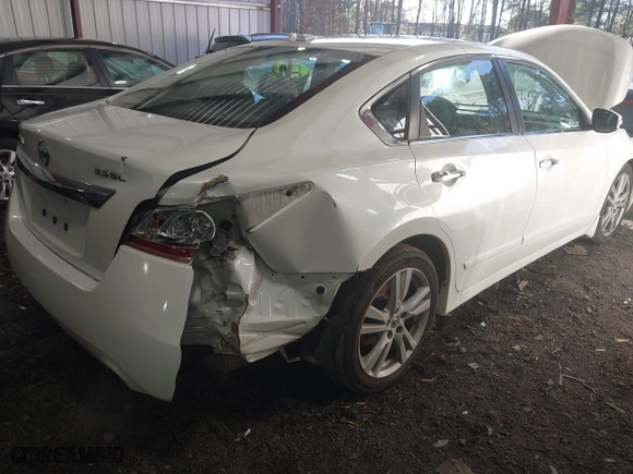 2013 Nissan Altima 3.5 SL with VIN 1N4BL3APXDC911928, listed as a IAAI auction lot 41533563 with 133,230 mi miles. Bid and sale history available at carsss.com. Image 6.
