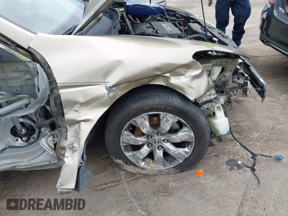 2009 Honda Accord EX with VIN 1HGCP26799A146897, listed as a IAAI auction lot 42307591 with 124,533 mi miles and . Bid and sale history available at DreamBid. Image 6.