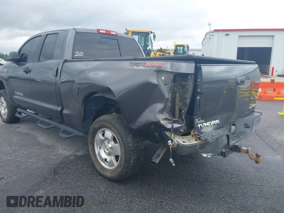2012 Toyota Tundra z VIN 5TFUW5F10CX265994, wystawiony jako IAAI lot #42172968 z przebiegiem 197 493 mil mil oraz . Historia ofert i sprzedaży dostępna na DreamBid. Obrazek 6.