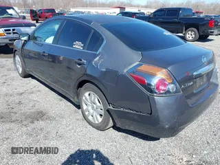 2010 Nissan Altima 2.5 SL with VIN 1N4AL2AP4AN521770, listed as a IAAI auction lot 41833570 with 1 mi miles. Bid and sale history available at carsss.com. Image 3.
