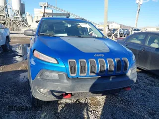 2017 Jeep Cherokee Trailhawk with VIN 1C4PJMBS4HW602362, listed as a IAAI auction lot 41337004 with 139,926 mi miles and . Bid and sale history available at DreamBid. Image 12.