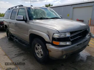 2003 Chevrolet Suburban Z71 with VIN 3GNFK16Z33G268595, listed as a Copart auction lot 66014724 with 297,782 mi miles and Salvage Title. Bid and sale history available at carsss.com. Image 4.