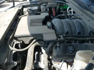 2018 Chevrolet Tahoe LT z VIN 1GNSCBKC1JR295374, wystawiony jako IAAI lot #42720457 z przebiegiem 137 581 mil mil oraz . Historia ofert i sprzedaży dostępna na DreamBid. Obrazek 19.