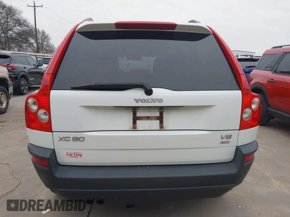 2005 Volvo XC90 with VIN YV1CZ852051198196, listed as a IAAI auction lot 41572567 with 154,881 mi miles and . Bid and sale history available at DreamBid. Image 20.