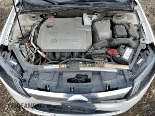 2010 Ford Fusion Hybrid z VIN 3FADP0L38AR170570, wystawiony jako Copart lot #53788455 z przebiegiem 127 407 mil mil oraz Szkoda całkowita • Salvage title. Historia ofert i sprzedaży dostępna na DreamBid. Obrazek 11.