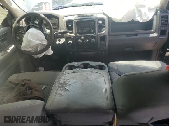 2013 Ram 1500 Express z VIN 1C6RR7KTXDS533861, wystawiony jako Copart lot #46197245 z przebiegiem Nie podano mil oraz Szkoda całkowita • Salvage title. Historia ofert i sprzedaży dostępna na DreamBid. Obrazek 8.