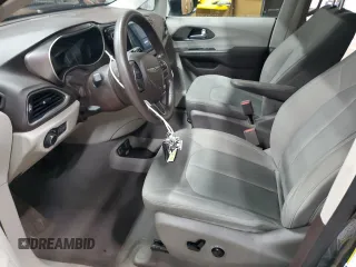 2017 Chrysler Pacifica Touring with VIN 2C4RC1DG2HR501078, listed as a Copart auction lot 54834335 with 127,585 mi miles and Clean Title. Bid and sale history available at DreamBid. Image 7.