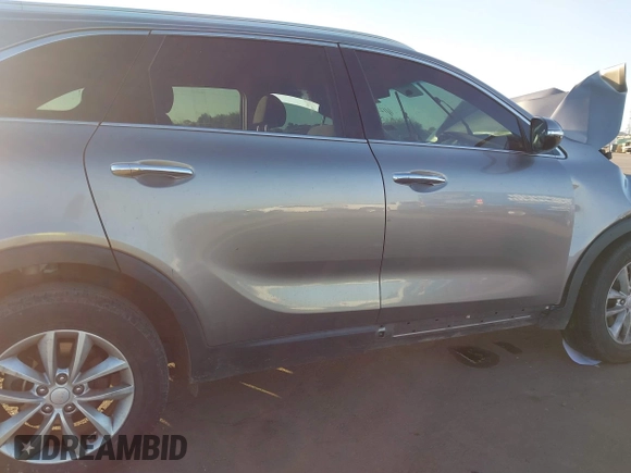 2018 Kia Sorento LX with VIN 5XYPG4A50JG387396, listed as a IAAI auction lot 40848247 with Not Provided miles and . Bid and sale history available at DreamBid. Image 13.
