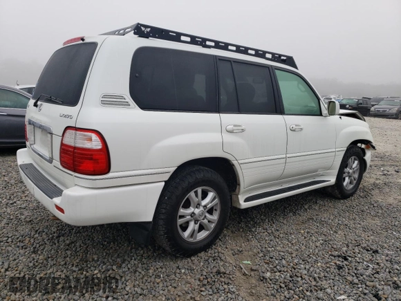 2004 Lexus LX 470 with VIN JTJHT00W343547828, listed as a Copart auction lot 48982045 with 196,877 mi miles and Salvage Title. Bid and sale history available at DreamBid. Image 3.