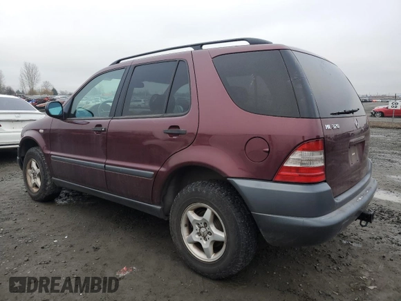 1998 Mercedes-Benz M-Class with VIN 4JGAB54E4WA028593, listed as a Copart auction lot 88130125 with 200,823 mi miles and Clean Title. Bid and sale history available at carsss.com. Image 2.