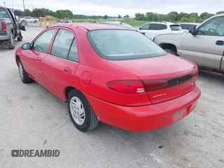 2002 Ford Escort Fleet Standard z VIN 3FAFP13P22R128270, wystawiony jako IAAI lot #42326518 z przebiegiem 120 391 mil mil oraz . Historia ofert i sprzedaży dostępna na DreamBid. Obrazek 3.