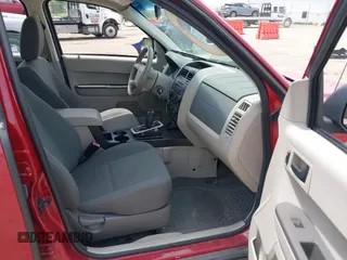 2011 Ford Escape XLS with VIN 1FMCU0C74BKC02739, listed as a IAAI auction lot 42583468 with 221,853 mi miles and . Bid and sale history available at DreamBid. Image 5.