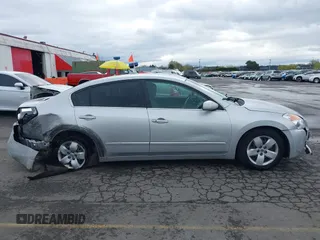 2008 Nissan Altima 2.5 SL with VIN 1N4AL21E08N496438, listed as a IAAI auction lot 41889506 with 230,730 mi miles. Bid and sale history available at carsss.com. Image 13.