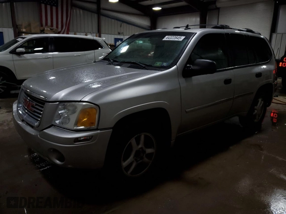 2007 GMC Envoy SLT with VIN 1GKDT13S572310014, listed as a Copart auction lot 44322845 with 152,489 mi miles and Salvage Title. Bid and sale history available at carsss.com. Image 1.