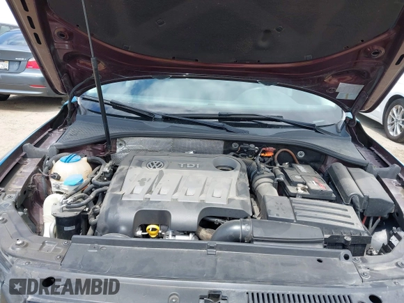 2014 Volkswagen Passat SE с VIN 1VWBN7A32EC043821, выставлен на аукционе IAAI как лот 42047327 с пробегом 104 403 миль миль и . История ставок и продаж доступна на DreamBid. Изображение 10.