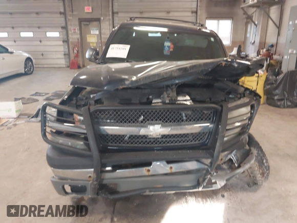 2004 Chevrolet Avalanche Z71 with VIN 3GNEK12T04G158487, listed as a IAAI auction lot 41794201 with 197,344 mi miles. Bid and sale history available at carsss.com. Image 12.