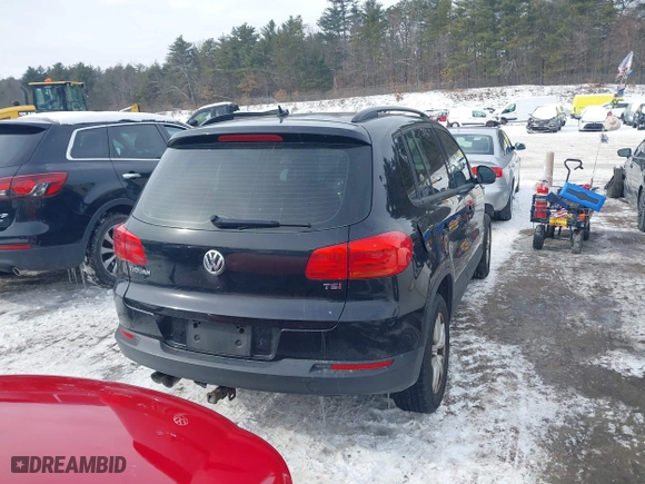 2016 Volkswagen Tiguan R-Line with VIN WVGAV7AX0GW598930, listed as a IAAI auction lot 41525554 with 142,248 mi miles. Bid and sale history available at carsss.com. Image 17.