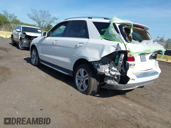 2014 Mercedes-Benz M 350 with VIN 4JGDA5HB7EA293278, listed as a IAAI auction lot 42151641 with 93,764 mi miles and . Bid and sale history available at DreamBid. Image 3.