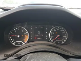 2015 Jeep Renegade Latitude z VIN ZACCJBBT9FPC14808, wystawiony jako Copart lot #55601015 z przebiegiem 176 621 mil mil oraz Szkoda całkowita • Salvage title. Historia ofert i sprzedaży dostępna na DreamBid. Obrazek 9.