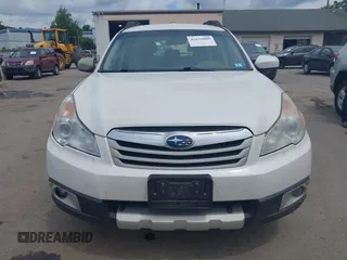 2012 Subaru Outback 2.5i z VIN 4S4BRBAC1C3296230, wystawiony jako IAAI lot #42635000 z przebiegiem 209 720 mil mil oraz . Historia ofert i sprzedaży dostępna na DreamBid. Obrazek 12.