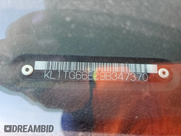 2009 Chevrolet Aveo 2LT with VIN KL1TG66E29B347370, listed as a Copart auction lot 72695624 with 129,479 mi miles and Salvage title. Bid and sale history available at DreamBid. Image 12.