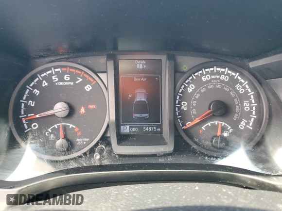 2021 Toyota Tacoma SR z VIN 5TFAX5GN4MX192454, wystawiony jako Copart lot #55956395 z przebiegiem 54 875 mil mil oraz Czysty tytuł • Clean title. Historia ofert i sprzedaży dostępna na DreamBid. Obrazek 9.