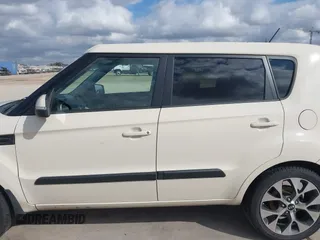 2012 Kia Soul + with VIN KNDJT2A63C7462882, listed as a IAAI auction lot 41162839 with 102,904 mi miles. Bid and sale history available at carsss.com. Image 14.
