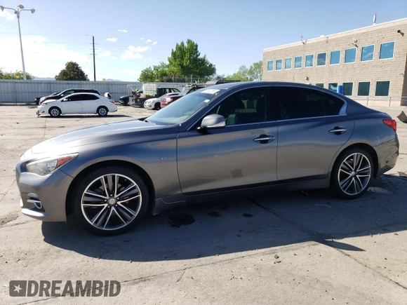 2015 Infiniti Q50 Premium z VIN JN1BV7AR6FM401105, wystawiony jako Copart lot #56982265 z przebiegiem 108 256 mil mil oraz Czysty tytuł • Clean title. Historia ofert i sprzedaży dostępna na DreamBid. Obrazek 1.
