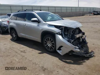 2018 Toyota Highlander SE with VIN 5TDJZRFH3JS895705, listed as a Copart auction lot 58028185 with 23,800 mi miles and Salvage title. Bid and sale history available at DreamBid. Image 4.