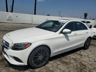 2019 Mercedes-Benz C 300 z VIN 55SWF8DB7KU298133, wystawiony jako Copart lot #54626885 z przebiegiem 21 281 mil mil oraz Szkody całkowita. Historia ofert i sprzedaży dostępna na DreamBid. Obrazek 1.