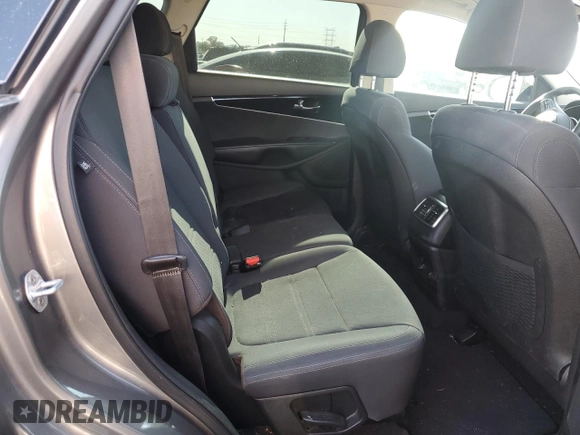 2019 Kia Sorento LX with VIN 5XYPG4A35KG499952, listed as a Copart auction lot 53531215 with 90,328 mi miles and Salvage Title. Bid and sale history available at carsss.com. Image 11.