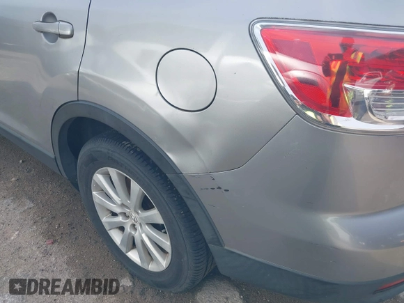 2009 Mazda CX-9 Touring z VIN JM3TB28A090168354, wystawiony jako IAAI lot #41219435 z przebiegiem 158 780 mil mil oraz . Historia ofert i sprzedaży dostępna na DreamBid. Obrazek 6.