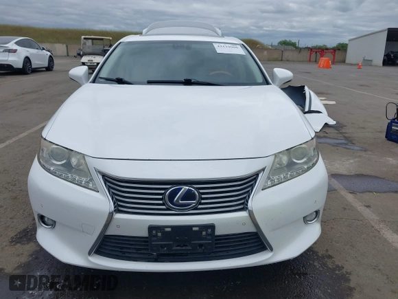 2014 Lexus ES 300h with VIN JTHBW1GG5E2064531, listed as a IAAI auction lot 42119900 with 210,354 mi miles and . Bid and sale history available at DreamBid. Image 12.