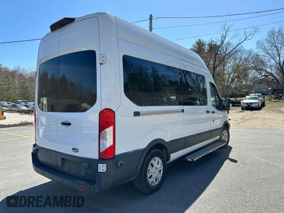 2018 Ford Transit z VIN 1FDAX2XV9JKA27938, wystawiony jako Copart lot #53981395 z przebiegiem 141 024 mil mil oraz Czysty tytuł • Clean title. Historia ofert i sprzedaży dostępna na DreamBid. Obrazek 3.