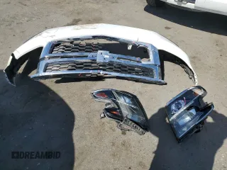 2015 Chevrolet Tahoe LT z VIN 1GNSKBKC1FR653146, wystawiony jako Copart lot #57860775 z przebiegiem 210 348 mil mil oraz Szkoda całkowita • Salvage title. Historia ofert i sprzedaży dostępna na DreamBid. Obrazek 13.