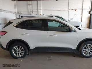 2022 Ford Escape SE with VIN 1FMCU9G63NUA61225, listed as a IAAI auction lot 41848235 with 153,447 mi miles. Bid and sale history available at carsss.com. Image 13.