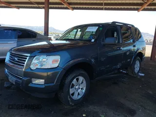 2010 Ford Explorer XLT with VIN 1FMEU6DE5AUA13383, listed as a IAAI auction lot 41841949 with 162,239 mi miles. Bid and sale history available at carsss.com. Image 17.