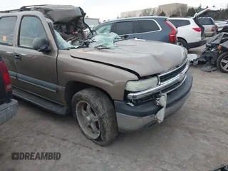 2004 Chevrolet Suburban LS with VIN 1GNEC16Z54J113586, listed as a IAAI auction lot 41265260 with 1 mi miles. Bid and sale history available at carsss.com. Image 1.