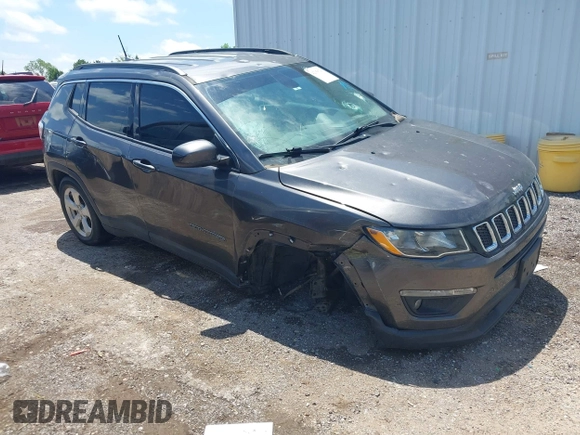 2018 Jeep Compass Latitude z VIN 3C4NJDBB7JT103901, wystawiony jako IAAI lot #42358749 z przebiegiem 91 083 mil mil oraz . Historia ofert i sprzedaży dostępna na DreamBid. Obrazek 1.