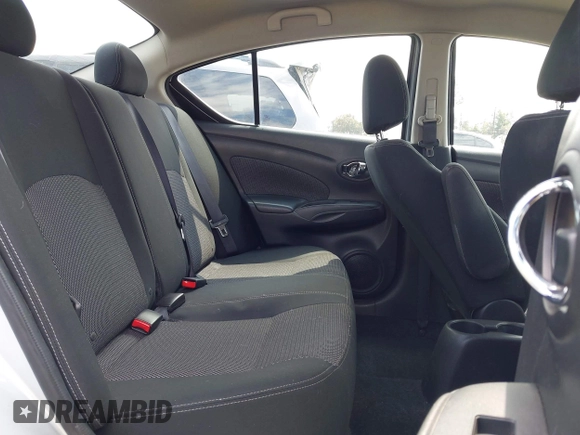 2019 Nissan Versa SV z VIN 3N1CN7AP7KL804002, wystawiony jako IAAI lot #42134636 z przebiegiem 75 107 mil mil oraz . Historia ofert i sprzedaży dostępna na DreamBid. Obrazek 8.