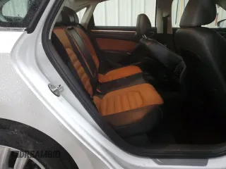 2018 Volkswagen Passat SEL Premium z VIN 1VWCA7A33JC017304, wystawiony jako Copart lot #86557824 z przebiegiem 74 001 mil mil oraz Szkoda całkowita • Salvage title. Historia ofert i sprzedaży dostępna na DreamBid. Obrazek 10.