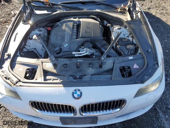2011 BMW 5 Series 535i xDrive with VIN WBAFU7C55BC439949, listed as a Copart auction lot 81312434 with 98,592 mi miles and Salvage Title. Bid and sale history available at carsss.com. Image 11.
