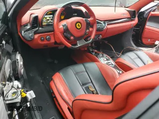 2012 Ferrari 458 Italia z VIN ZFF68NHA1C0189096, wystawiony jako Copart lot #85105234 z przebiegiem 13 473 mil mil oraz Szkody całkowita. Historia ofert i sprzedaży dostępna na DreamBid. Obrazek 8.
