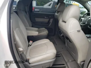 2017 GMC Acadia Limited z VIN 1GKKVSKD7HJ233406, wystawiony jako Copart lot #60208645 z przebiegiem 117 248 mil mil oraz Szkoda całkowita • Salvage title. Historia ofert i sprzedaży dostępna na DreamBid. Obrazek 11.