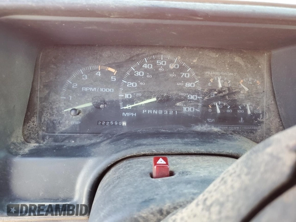 1995 GMC Sierra 1500 z VIN 2GTEK19K1S1590453, wystawiony jako Copart lot #56644075 z przebiegiem 222 590 mil mil oraz Szkoda całkowita • Salvage title. Historia ofert i sprzedaży dostępna na DreamBid. Obrazek 9.